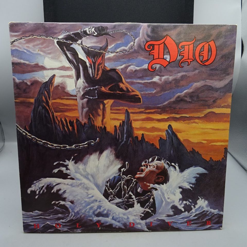 Dio   Holy Diver LP
