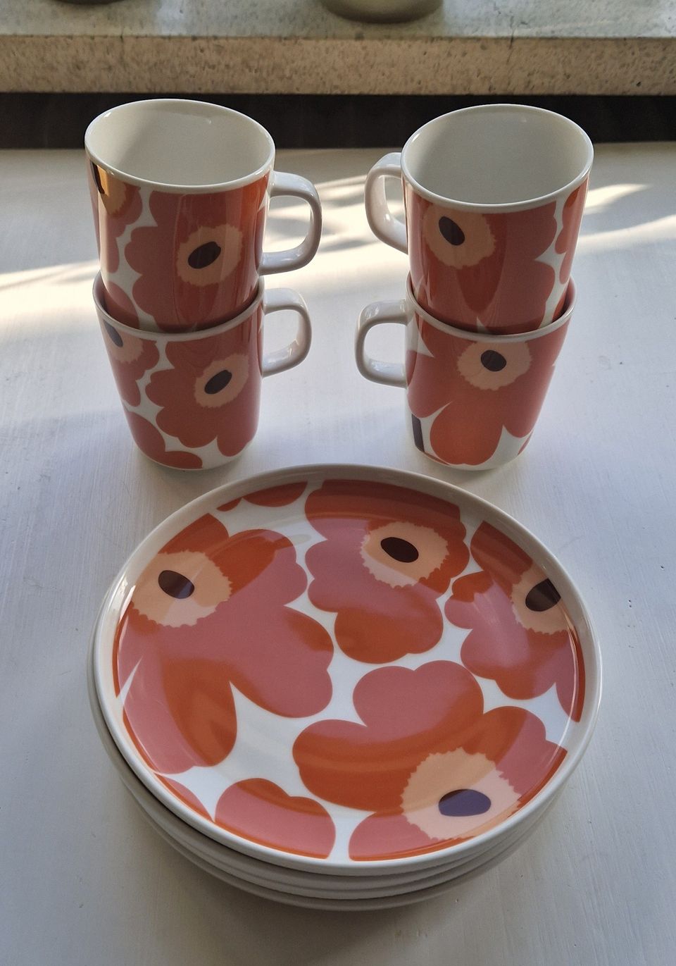 Marimekko unikko mukit ja lautaset