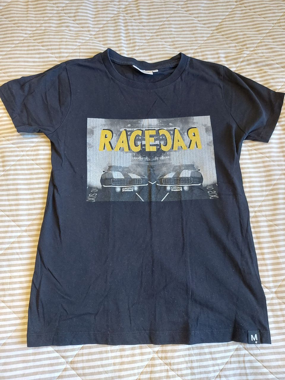 Molo musta racecar t-paita koossa 152cm