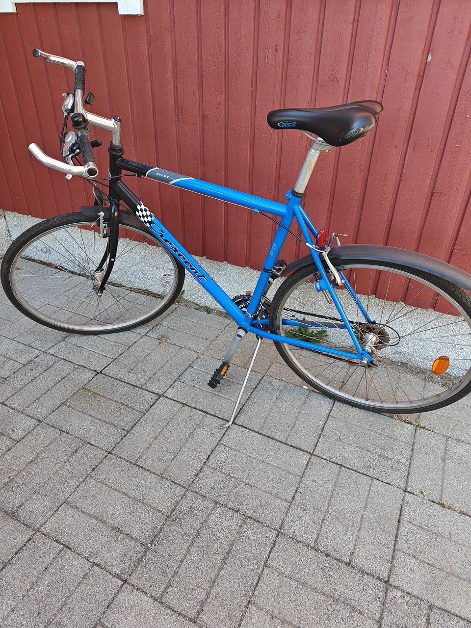 Miesten pyörä 28"