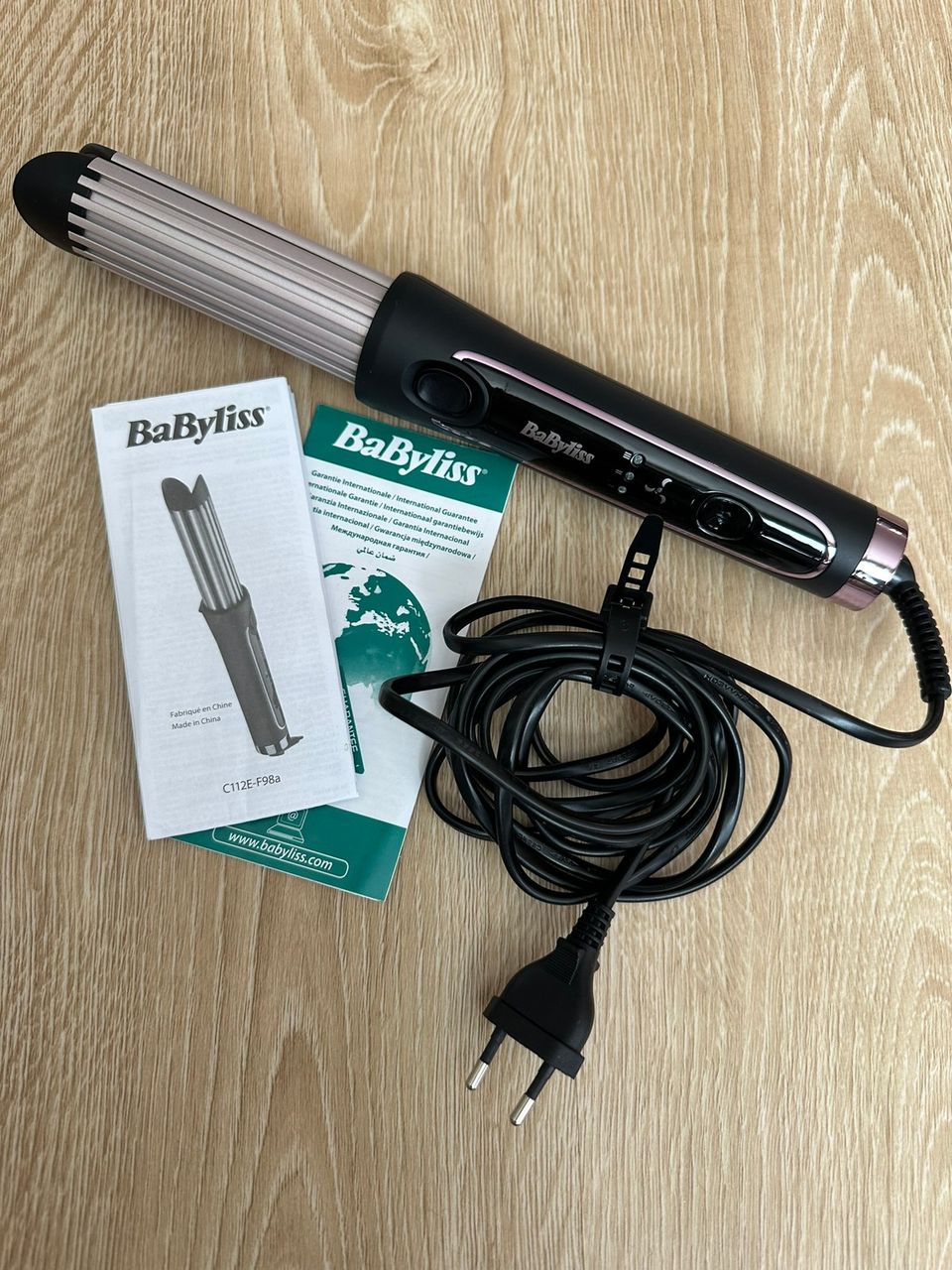 Babyliss Curl Styler Luxe uudenveroinen kiharrin