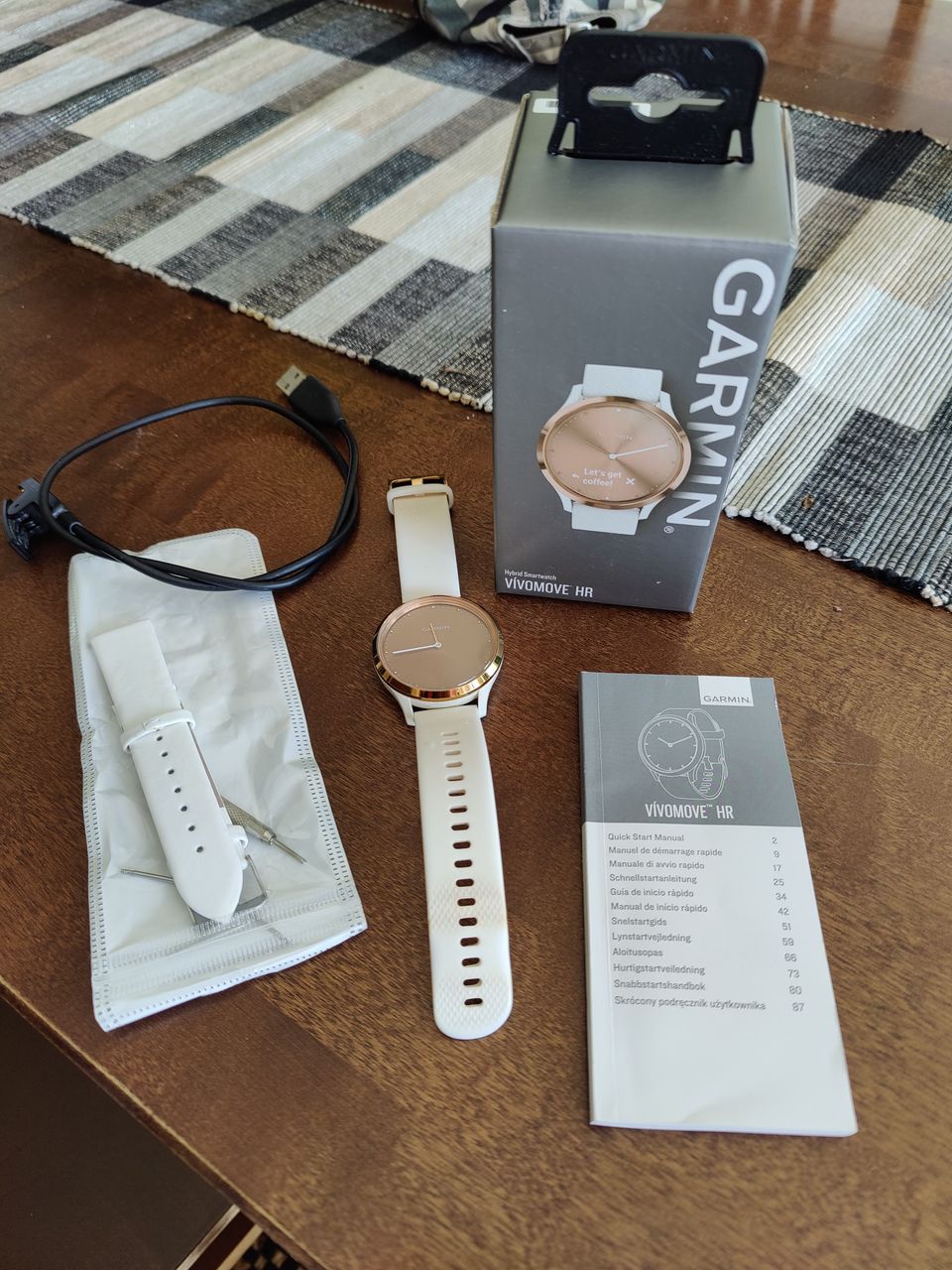 Garmin Vivomove HR älykello