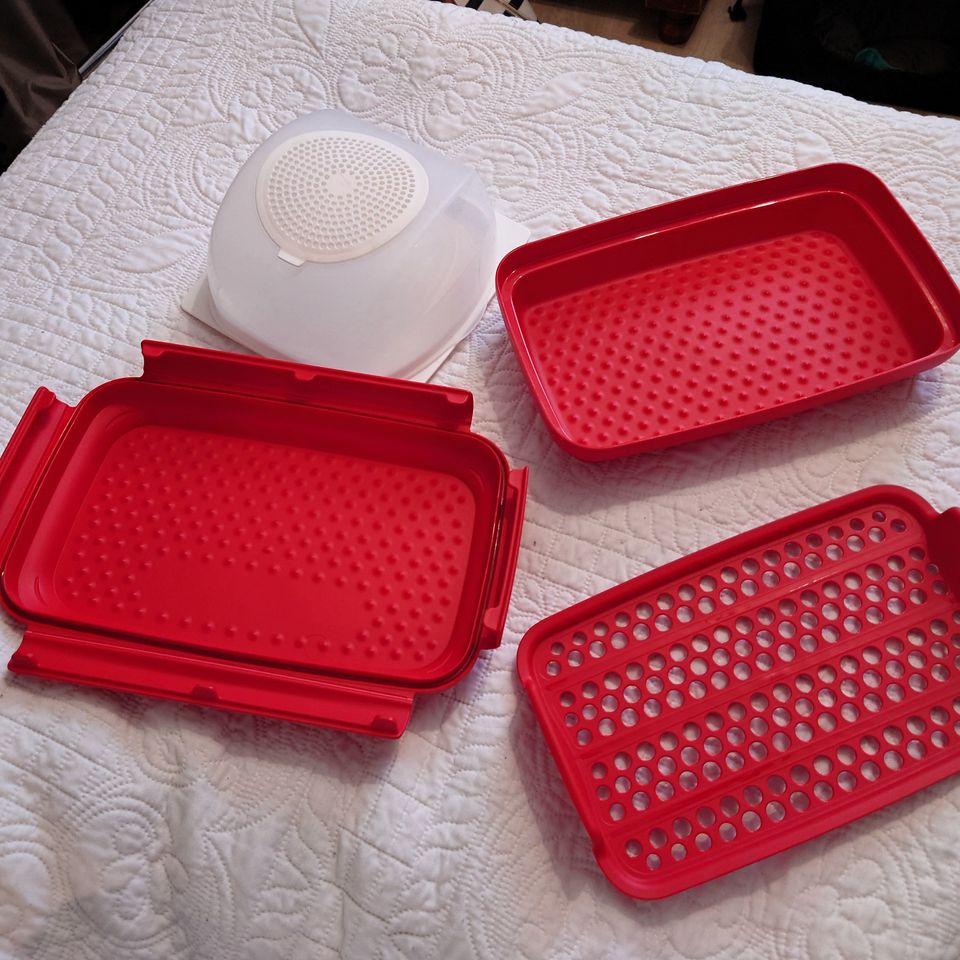 Tupperware astiat