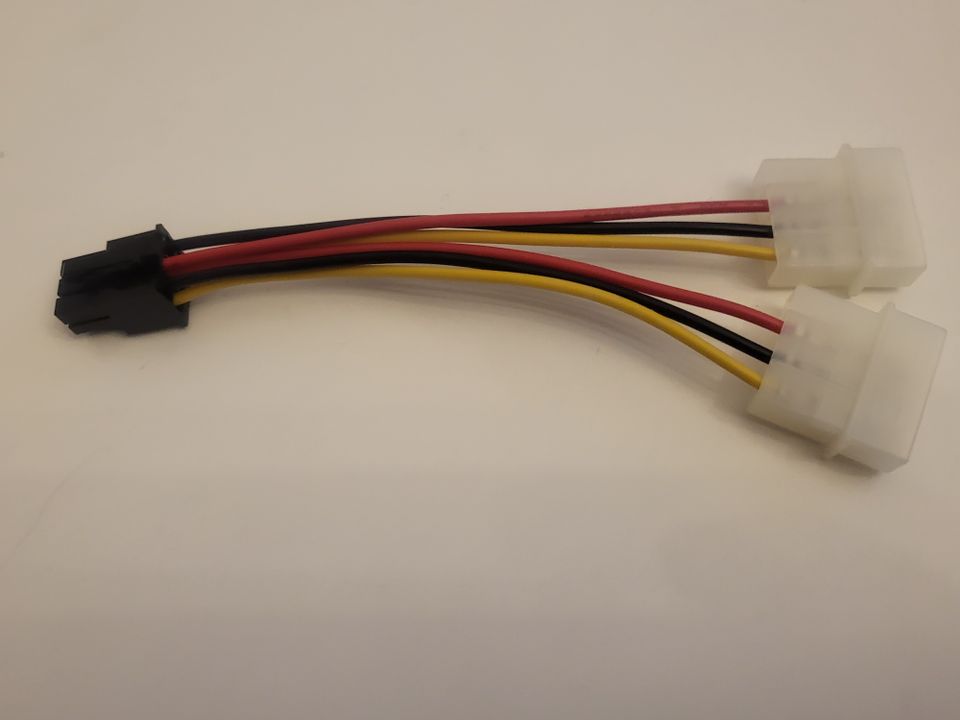 Molex PCIe 6pin adapteri (KÄYTTÄMÄTÖN)