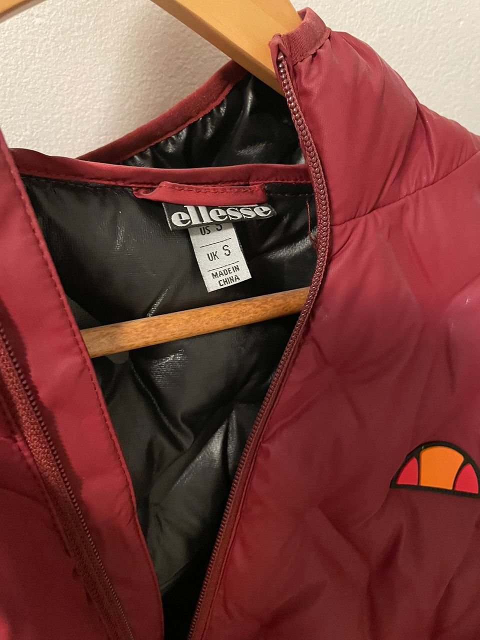 Ellesse toppatakki