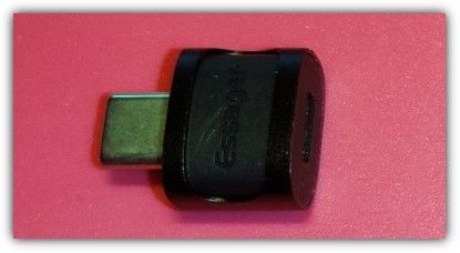 Essager-adapteri:  Micro USB -laite USB C -liitäntään
