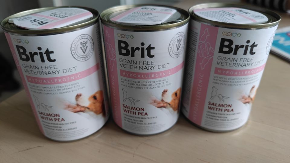 Brit veterinary Salmon Pea koiralle 3prk