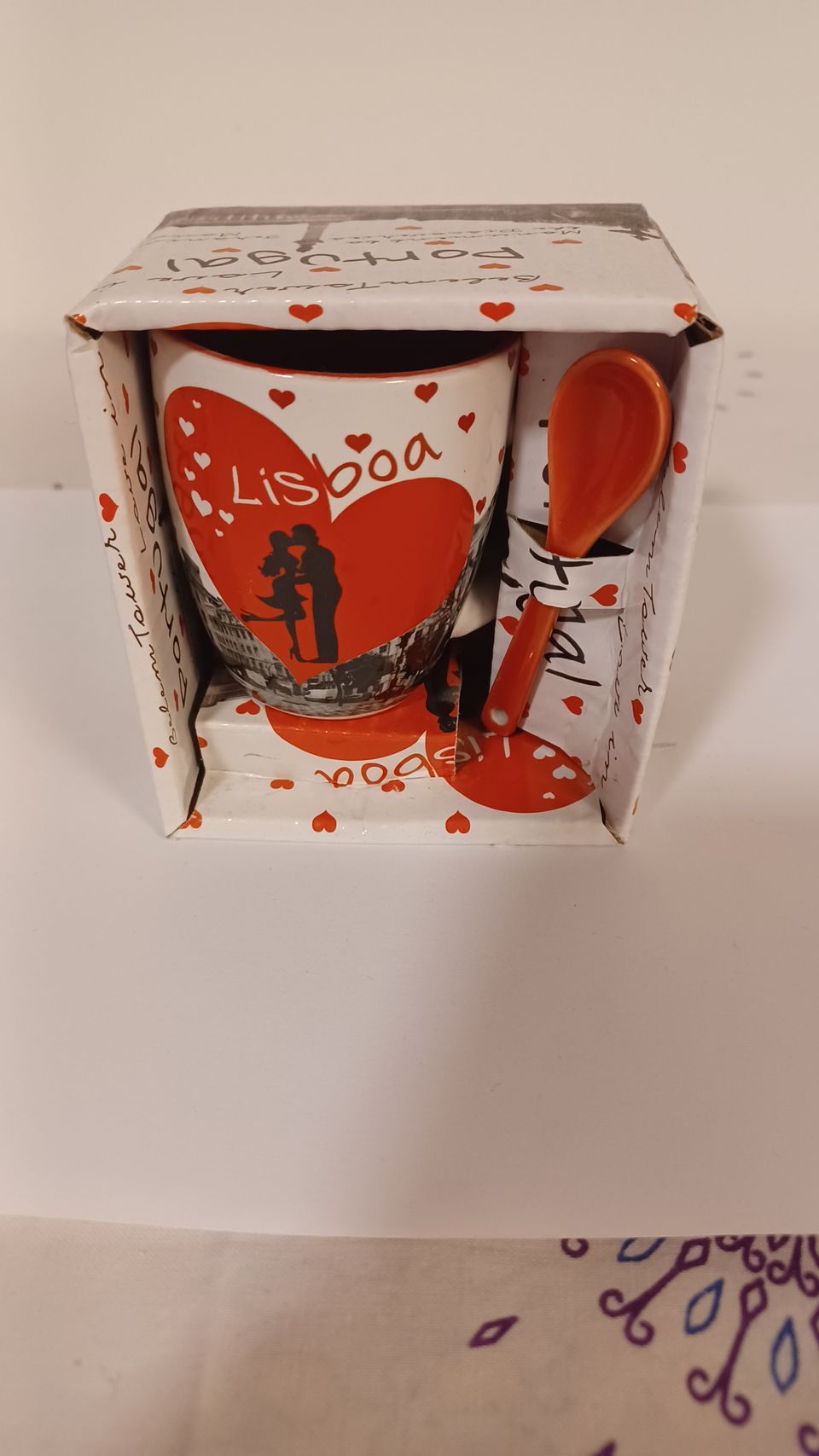 White/Red - Love - ceramic Lisboa Mini Cup and spoon Color White