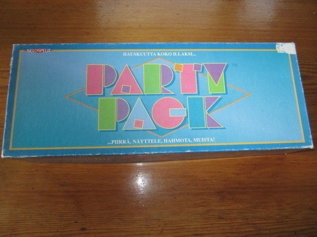 Party pack- illanistujaisten peli