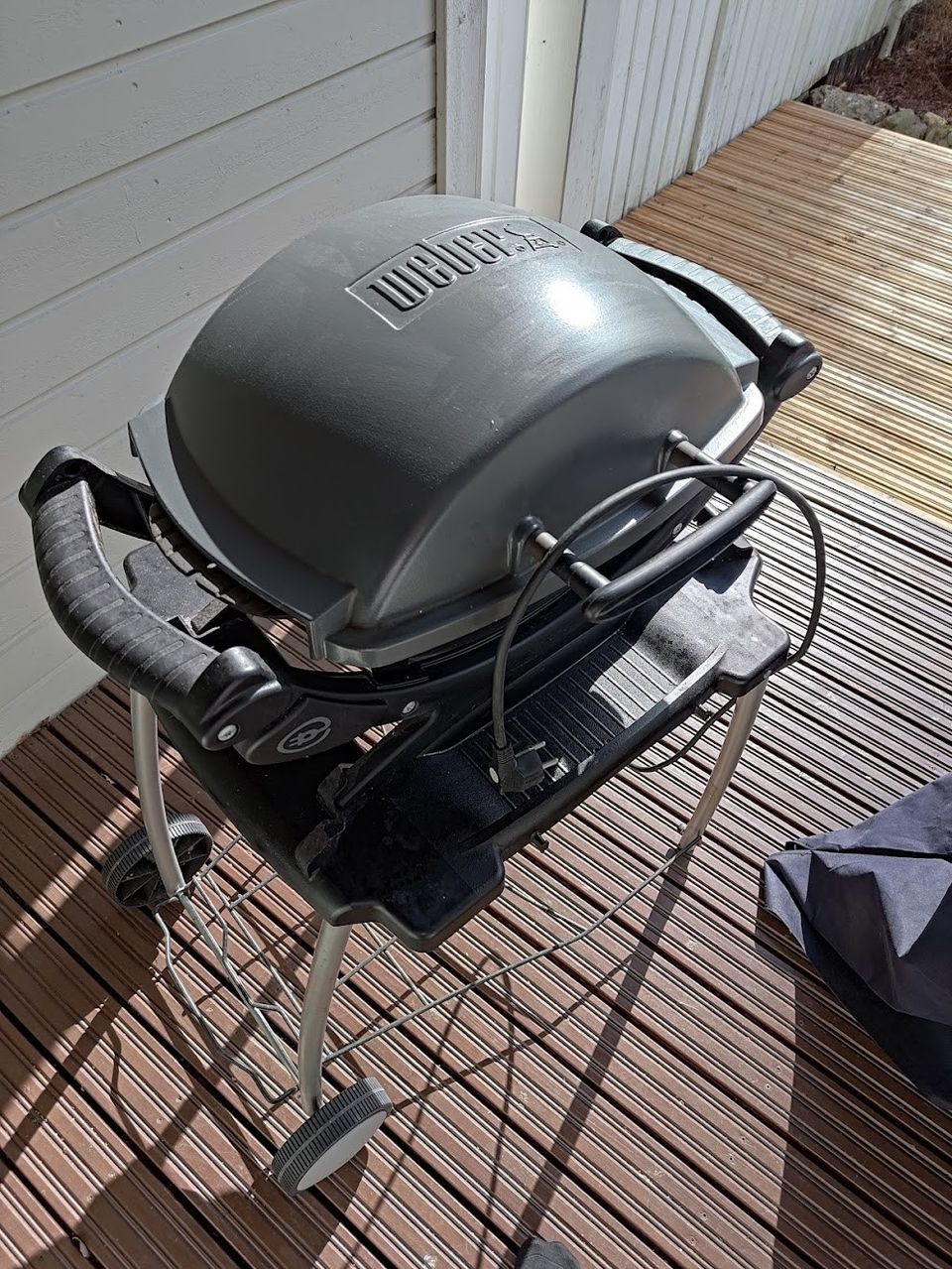 Weber Q140 Sähkögrilli