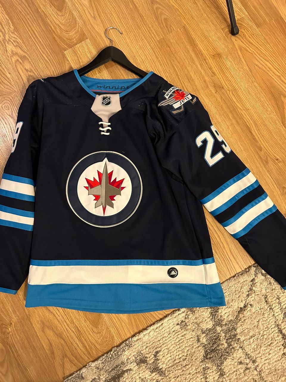 winnipeg nhl fanipaita