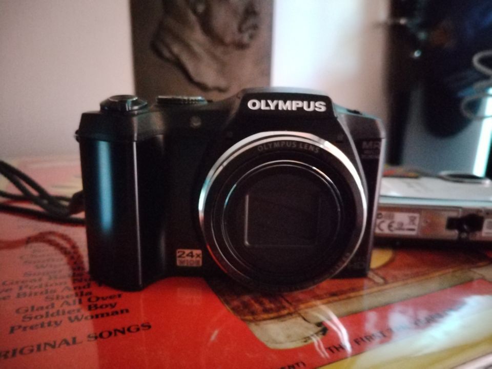 Olympus SZ-31MR