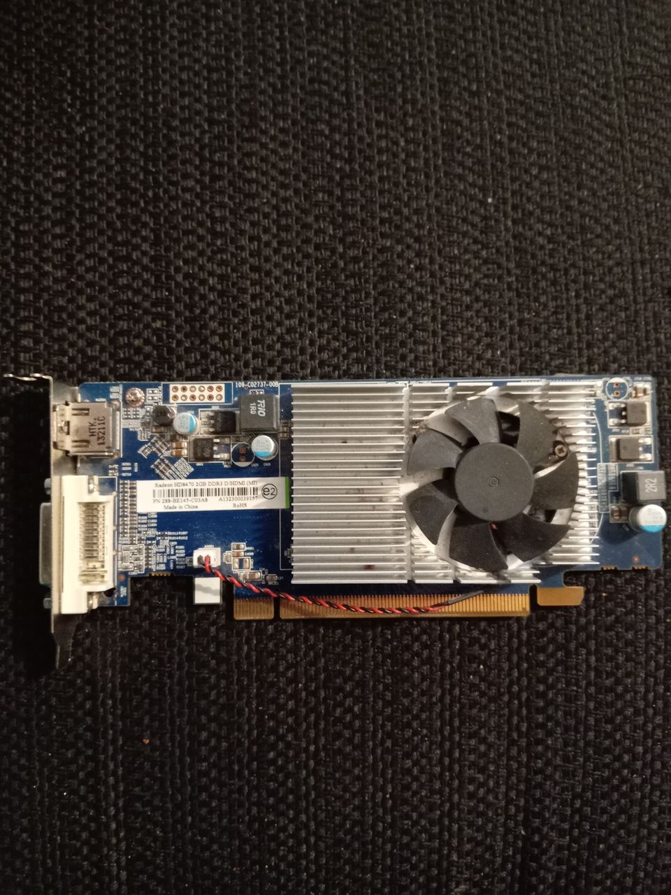 Radeon hd8470 2gb ddr3 näytönohjain