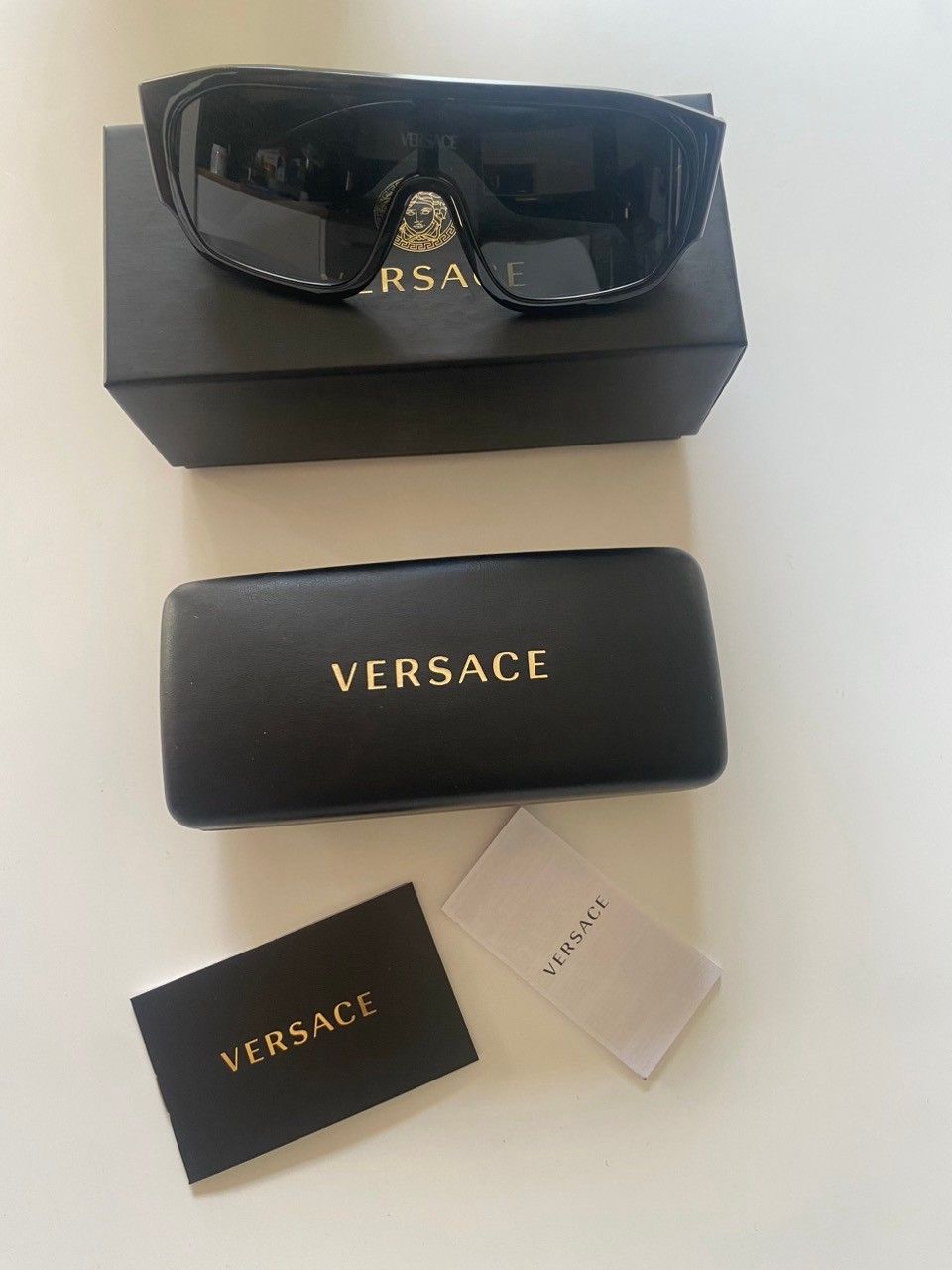 Versace Aurinkolasit