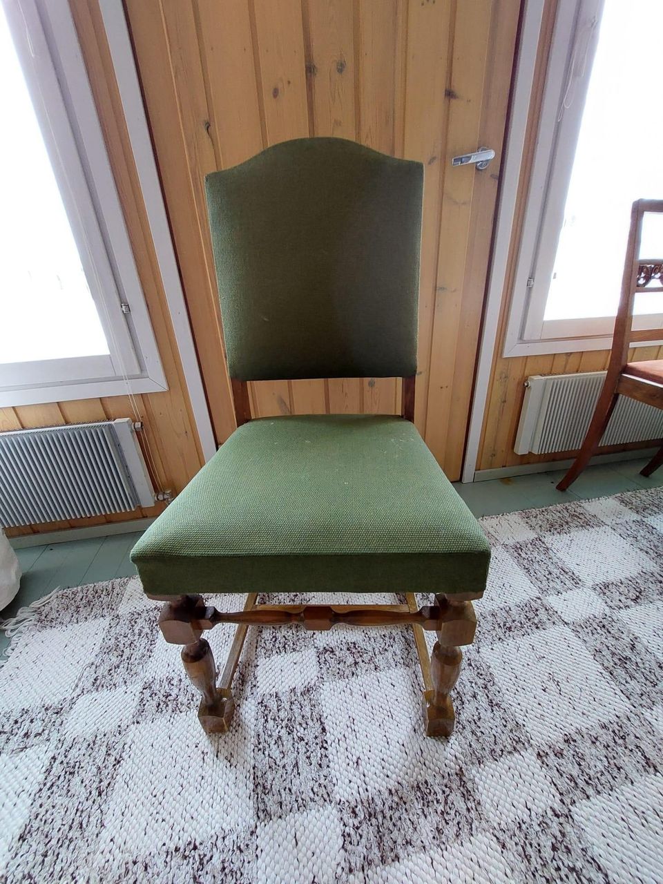 Antiikkiset tuolit