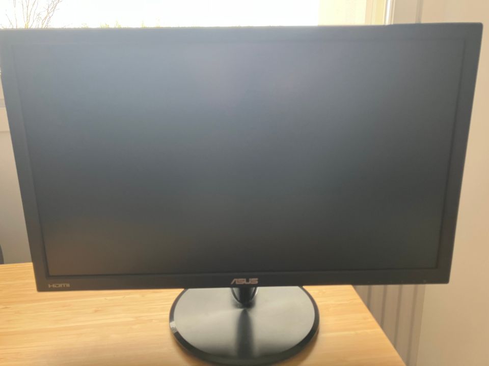 Asus VP228HE 21,5" FullHD -näyttö