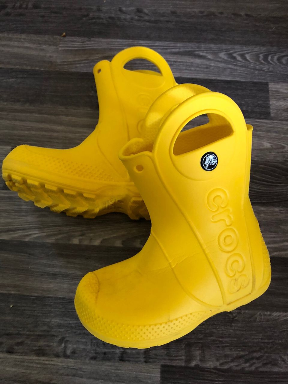 Crocs kumpparit, 27