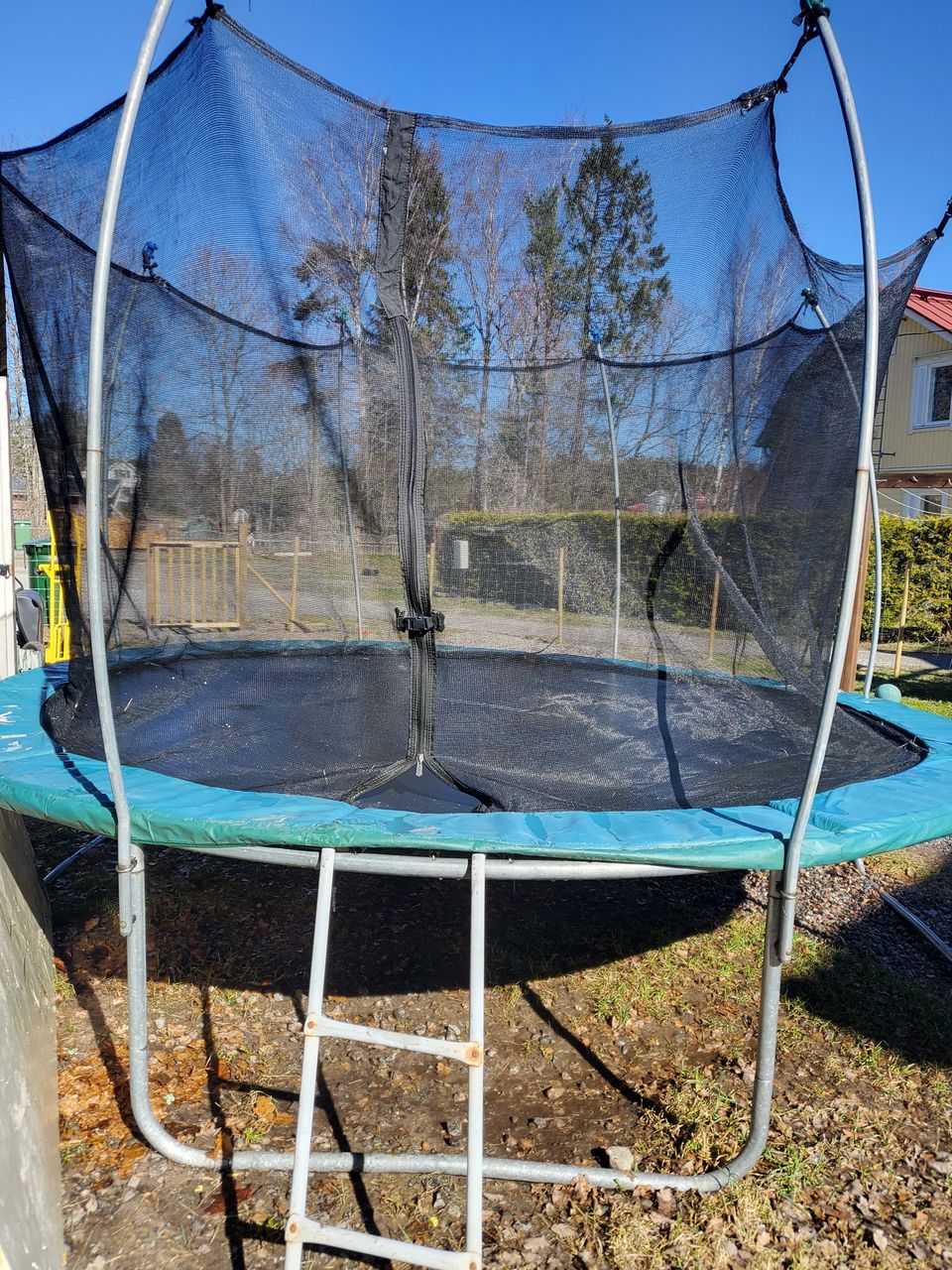 Karhu trampoliini 3,1m , pyöreä
