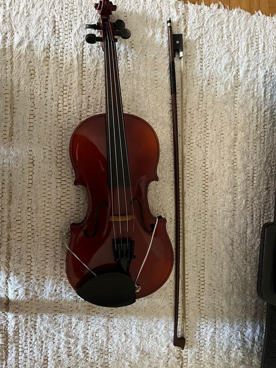 Antonius Stradivarius Cremonensis 1/2 viulu Faciebat Anno 1713