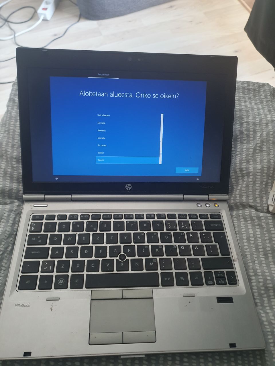 Hp harmaa elitebook 2560p