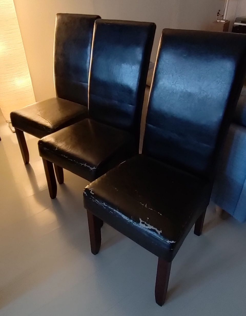 6 tuolia, täyspuuta