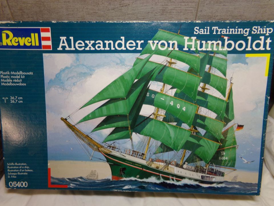 Revell Alexander von Humboldt 1/150 koottava purjelaiva