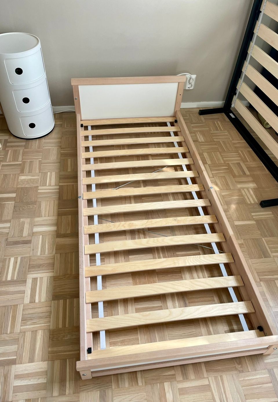 Montessori sänky