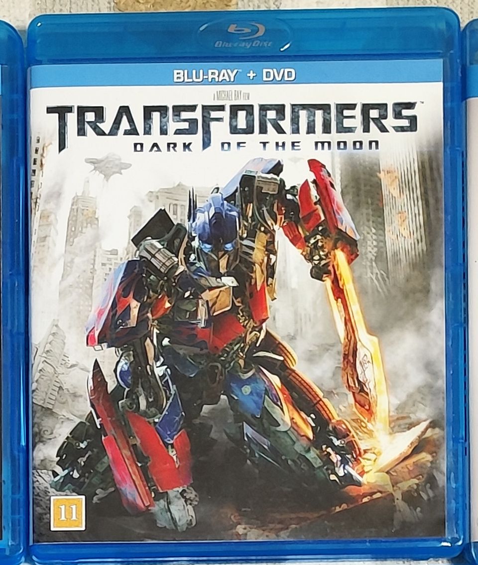 Blueray multiformat elokuva: Transformers - DOTM (1BDR + 1DVD)