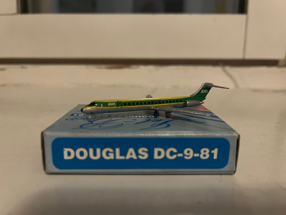 1/600 Schabak SAT MD-80