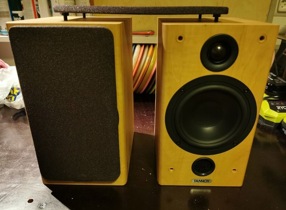 Tannoy kaiuttimet F1, F2 ja FC