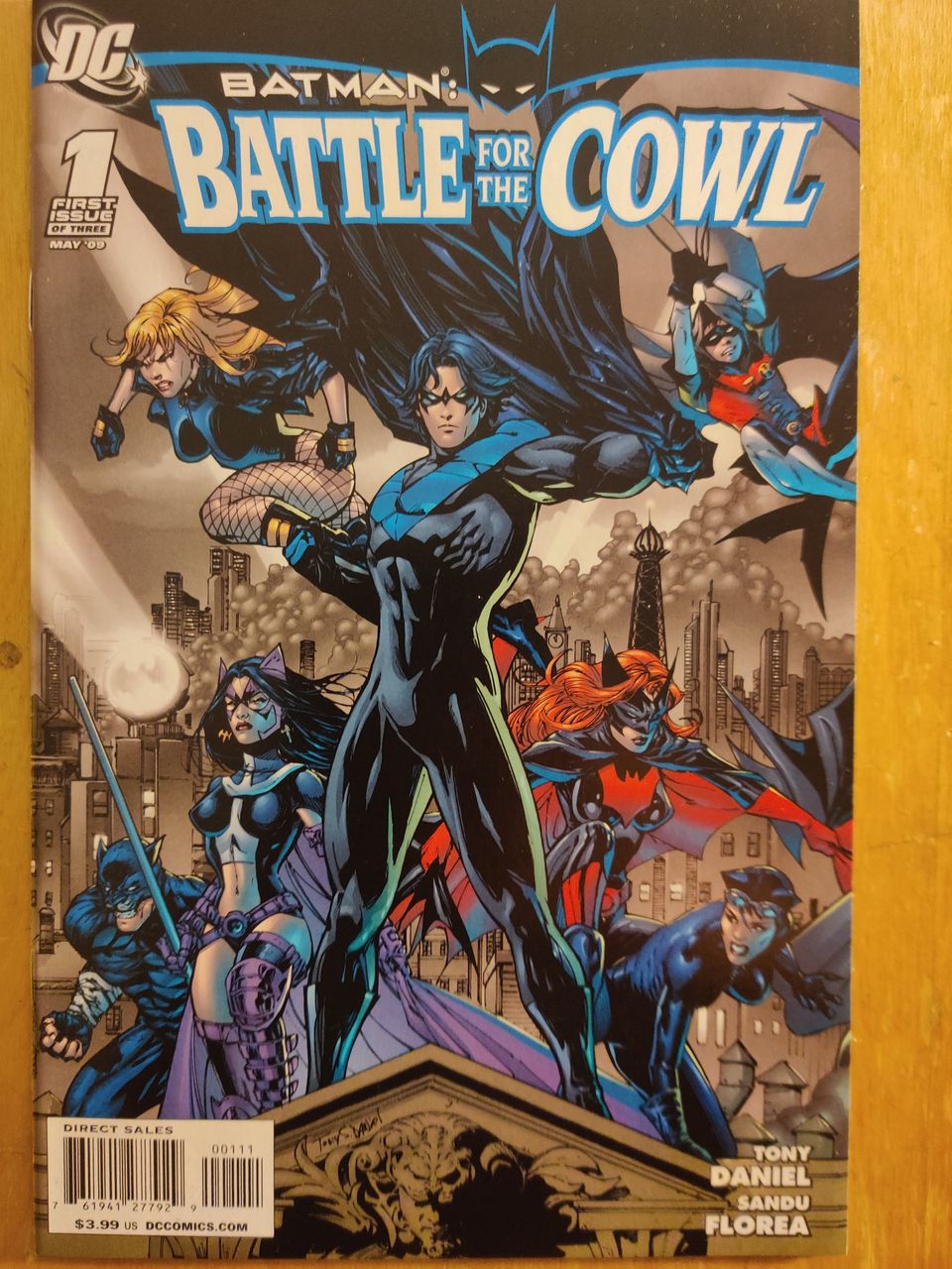 Batman Battle For The Cowl #1 (2009)