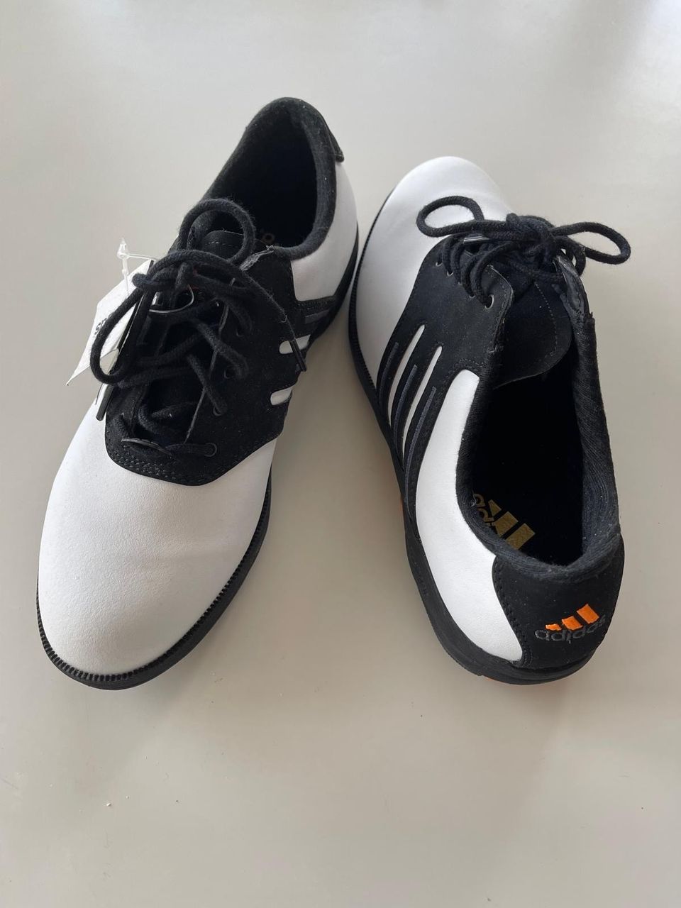 Käyttämättömät ADIDAS naisten golf-kengät koko 39.5