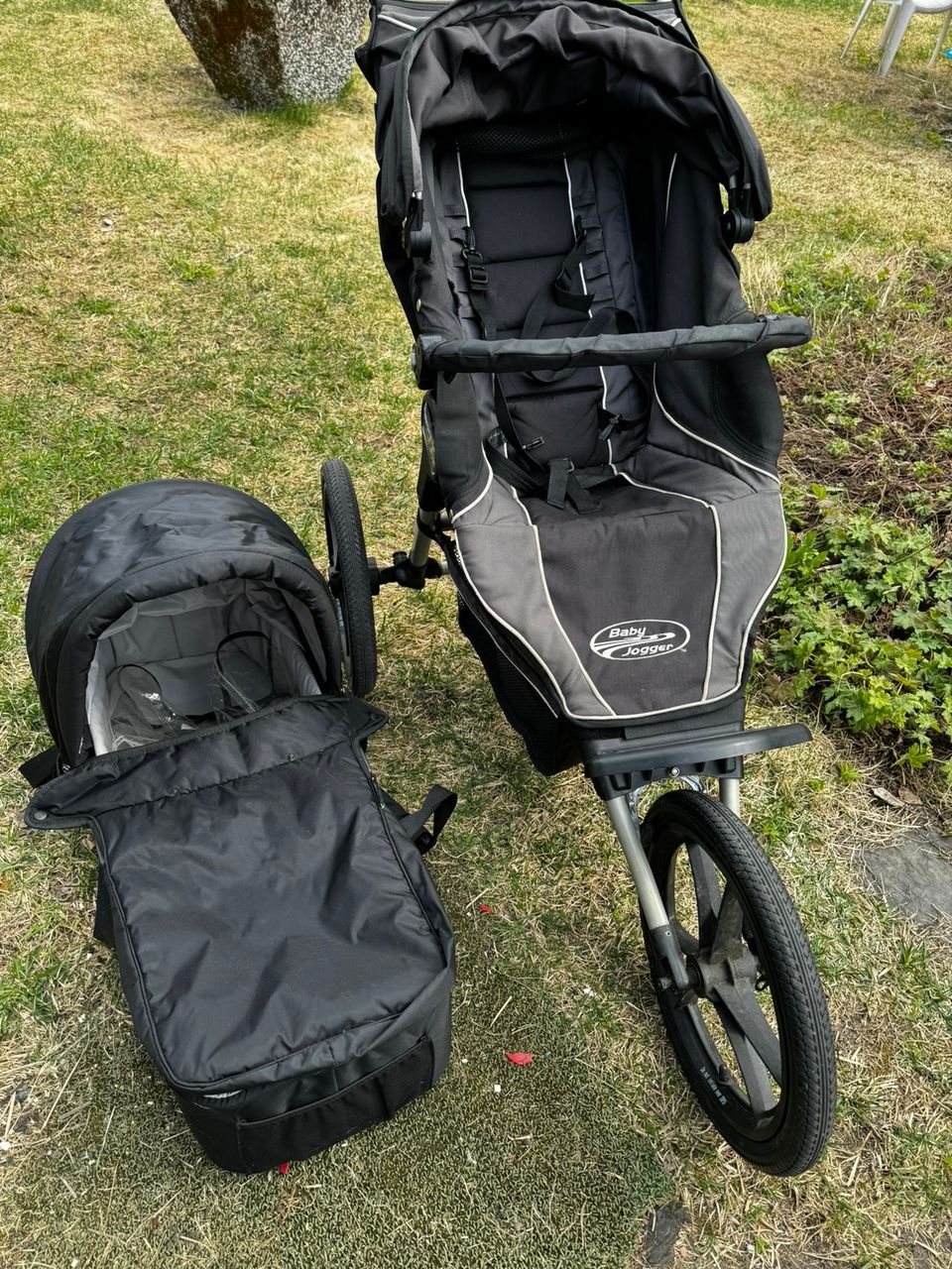 Babyjogger F.I.T juoksurattaat ja vaunukoppa