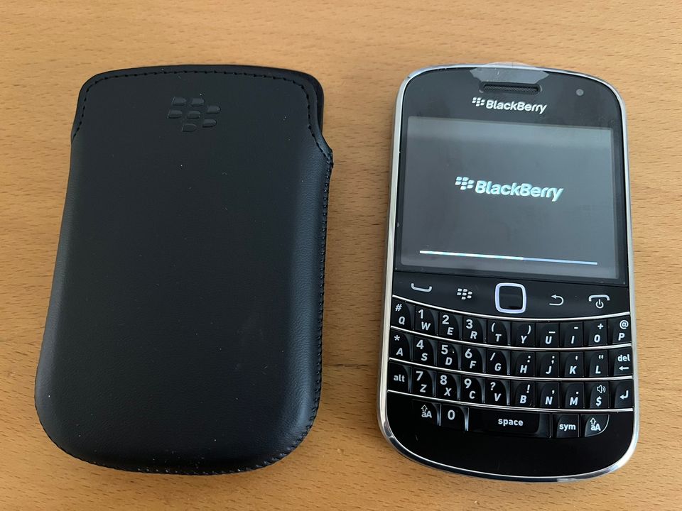 Blackberry Bold 9900