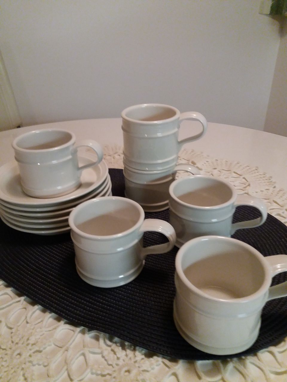 Valkoiset kahvikupit ja tassit 6kpl, käyttämättömät Portmeirion