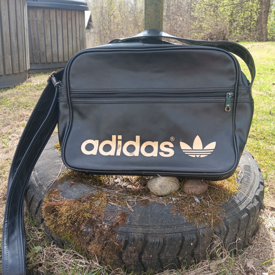 Adidas kassi