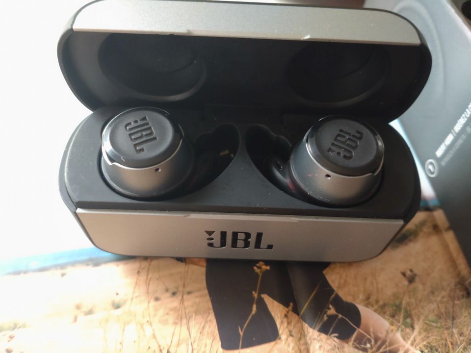 JBL reflect flow langattomat kuulokkeet