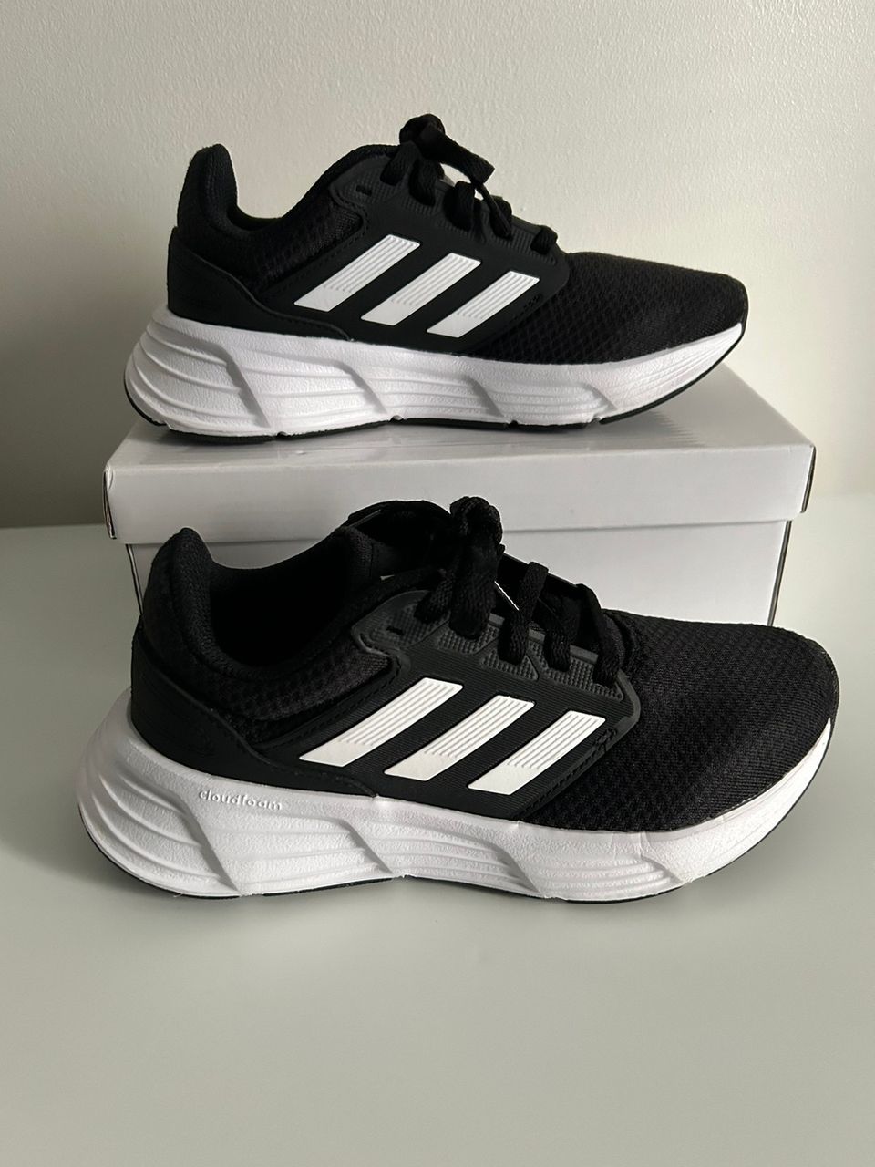 Adidas Galaxy kengät