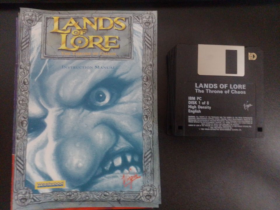 Lands of Lore IBM PC (ohjekirjat ja levykkeet)