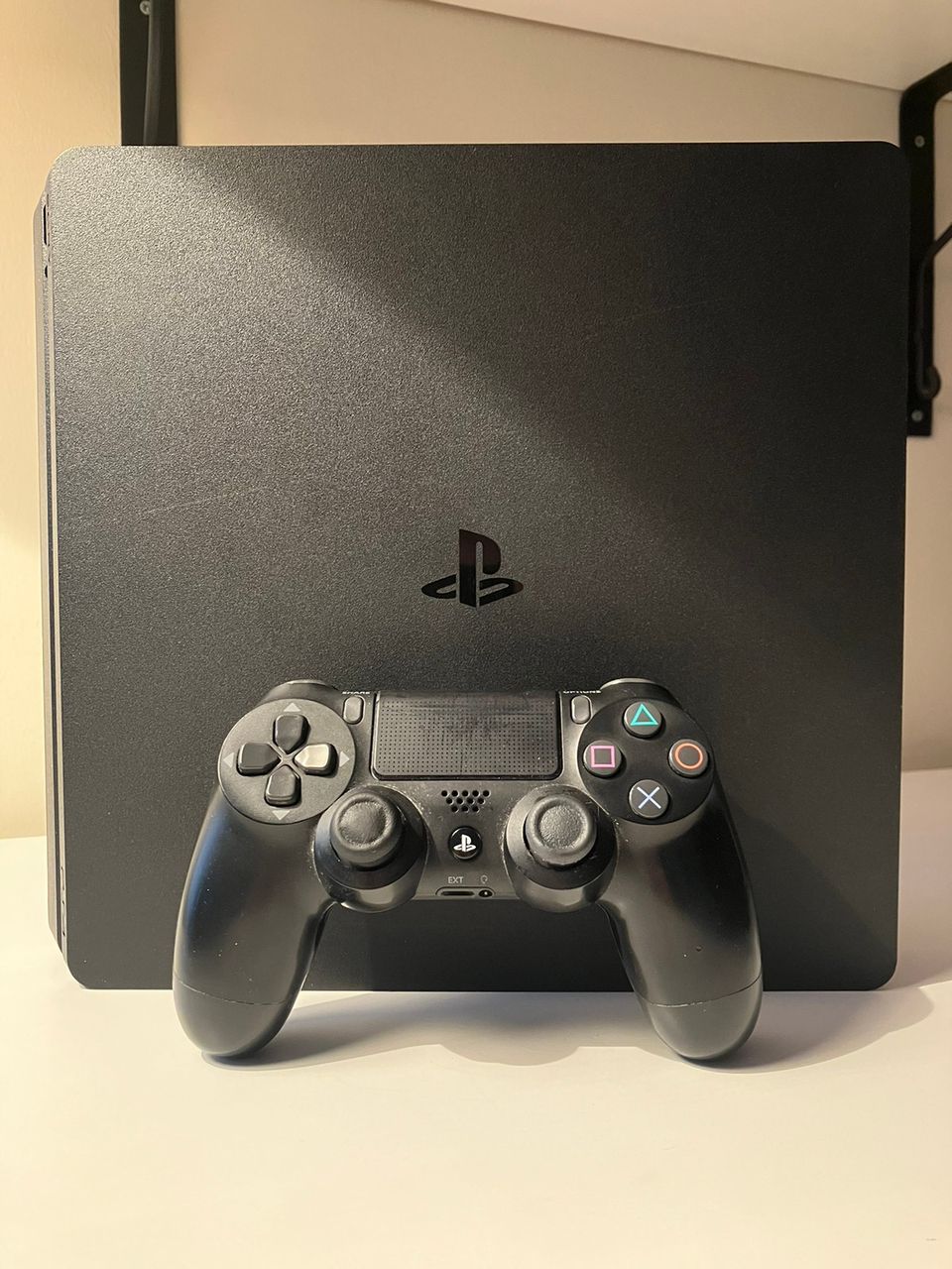 Playstation 4 Slim 1TB