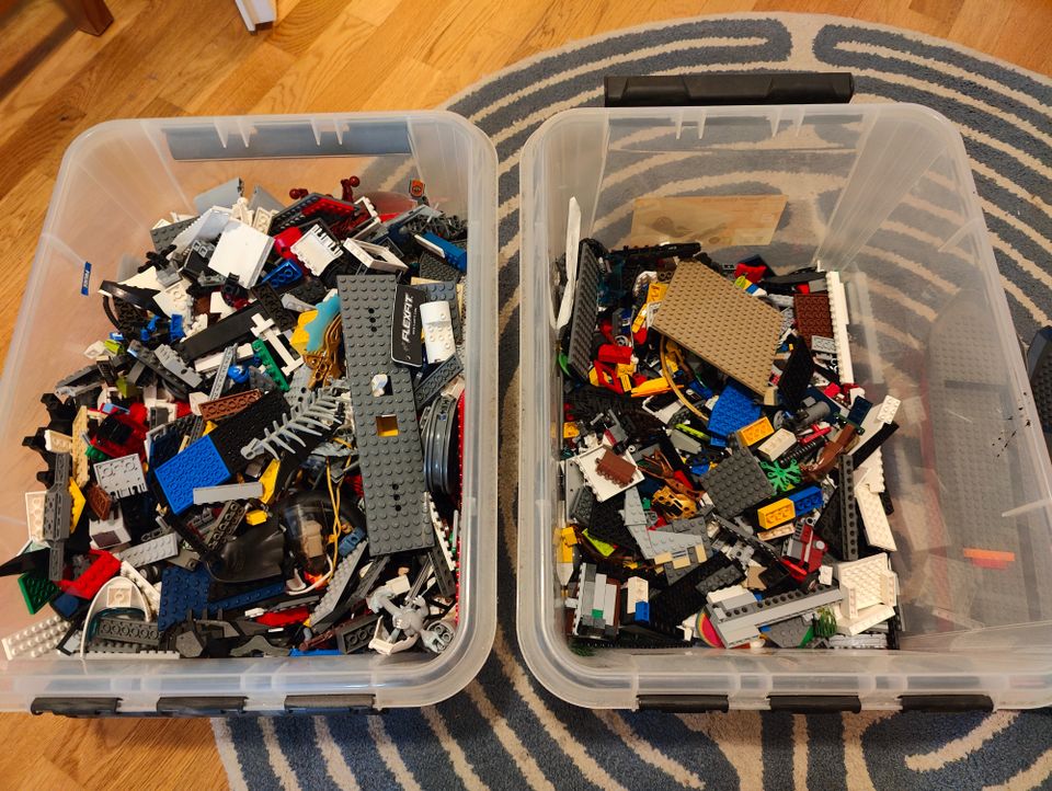 Sekalaisia Legoja