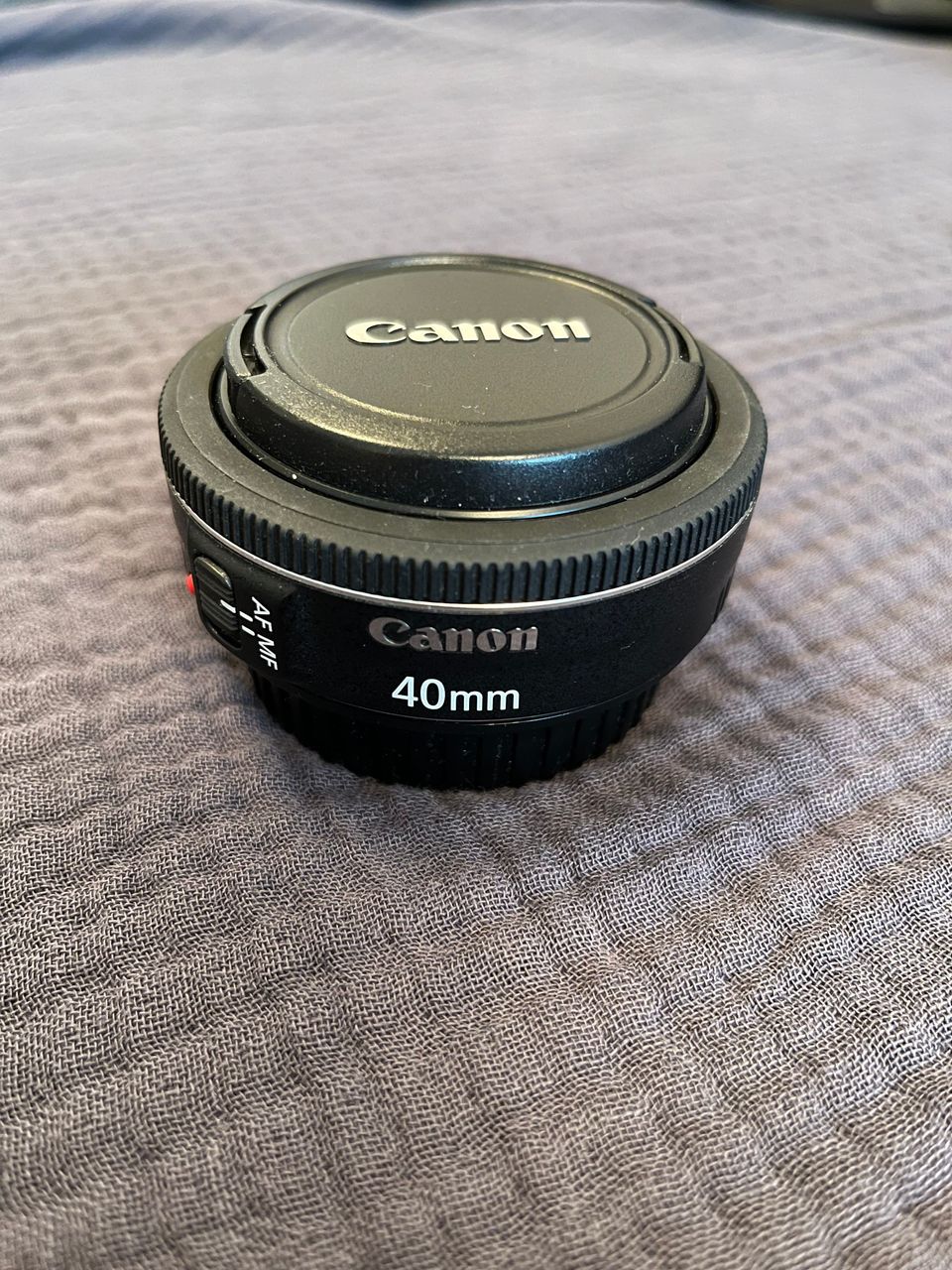 Canon 40mm objektiivi