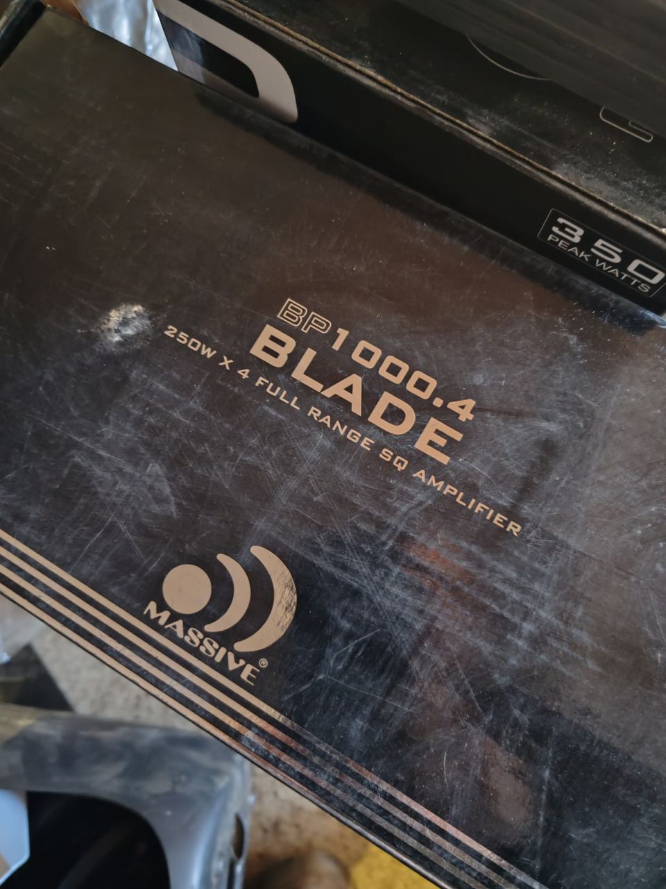 Massive audio blade 1000.4