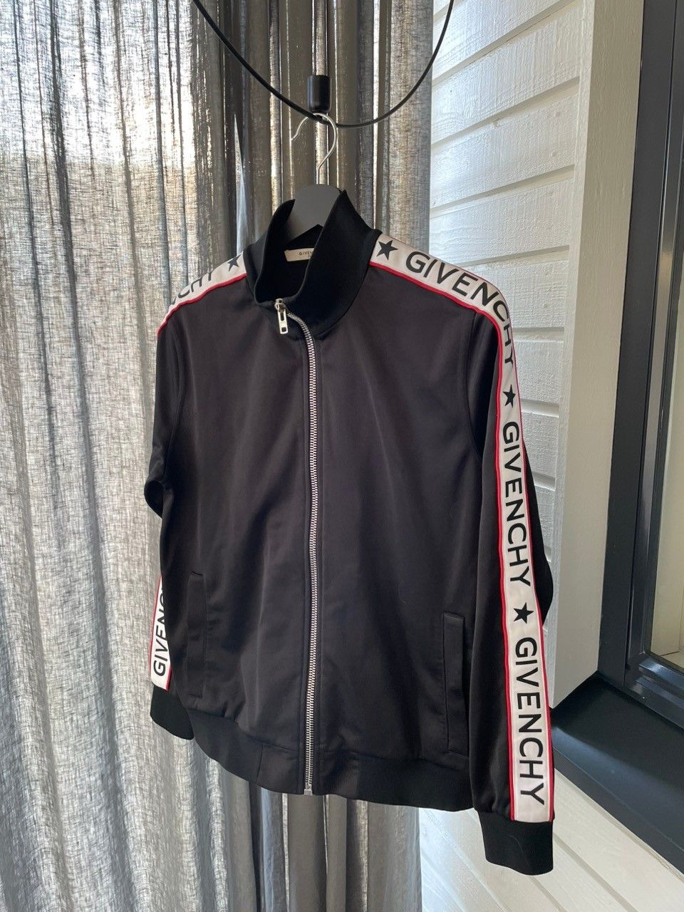 Givenchy zip