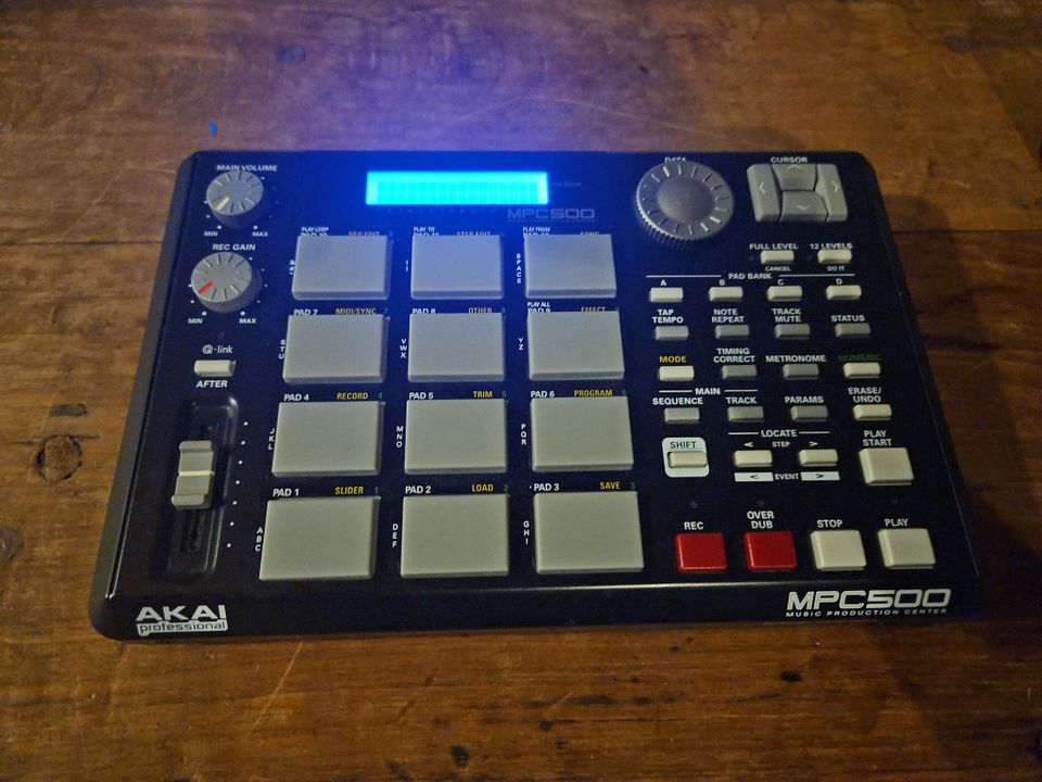 Akai MPC 500