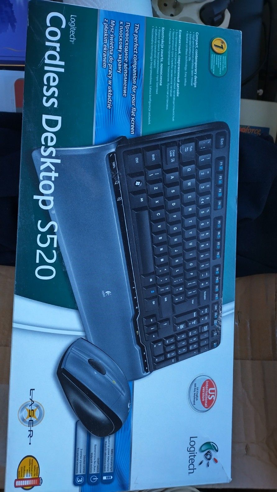 Logitech Cordless Desktop S520, langaton näppäimistö ja hiiri