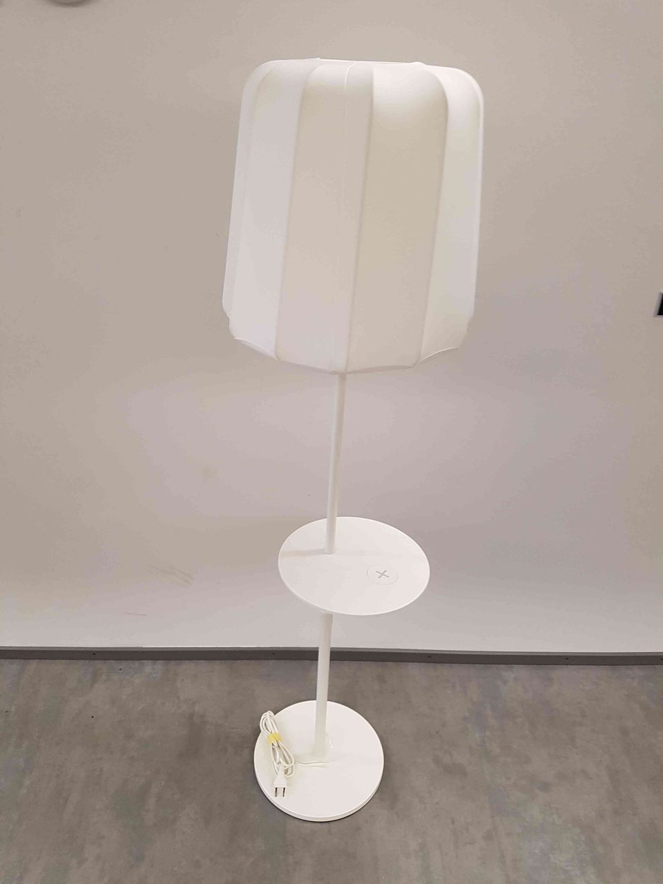 Ikea lamp VARV 140-170cm Lattiavalaisin