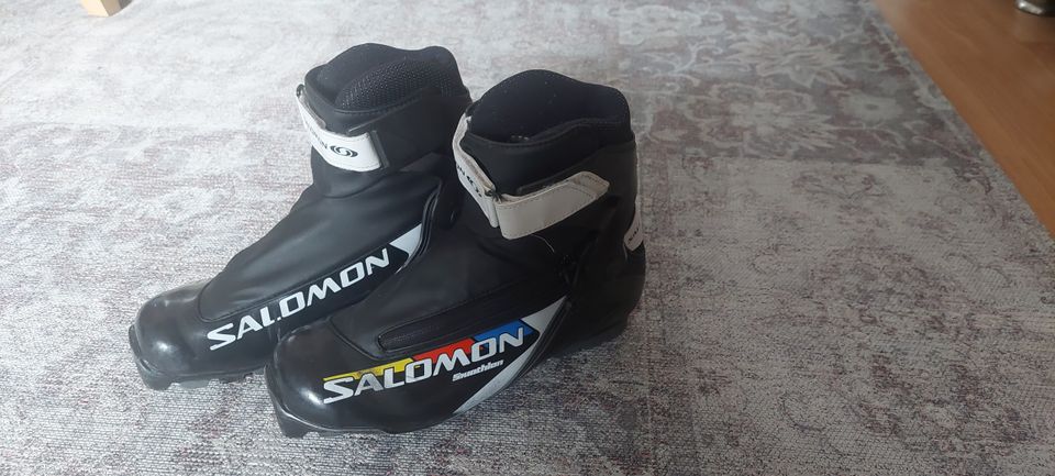 Salomon skiathlon monot. Koko 40 2/3, 25.5cm.