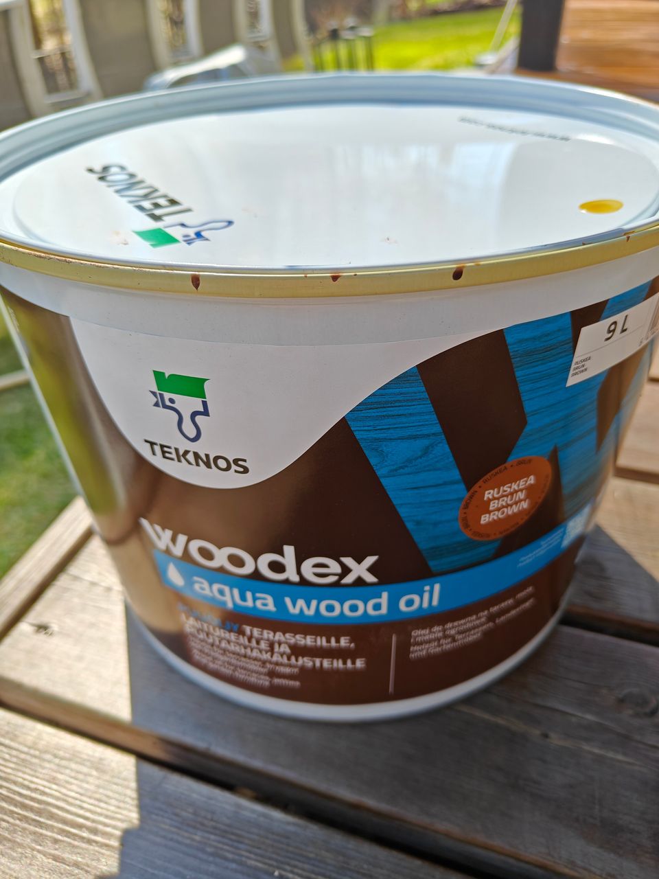 Woodex Aqua oil, ruskea.