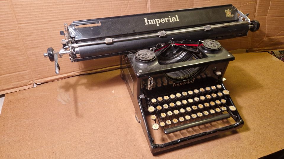 Kirjoituskone Imperial